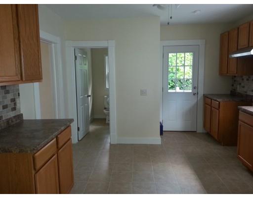 107 Northampton Ave, Springfield, MA 01109 photo 6