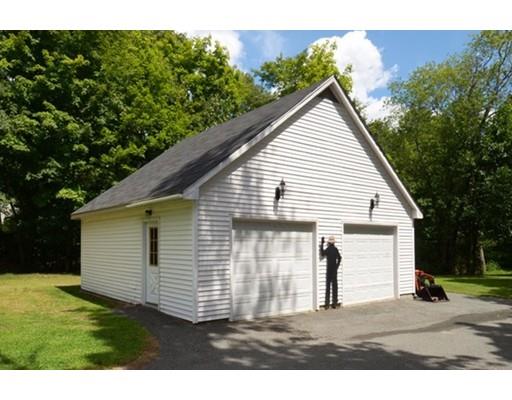 92 Maple St, Middleton, MA 01949 photo 4