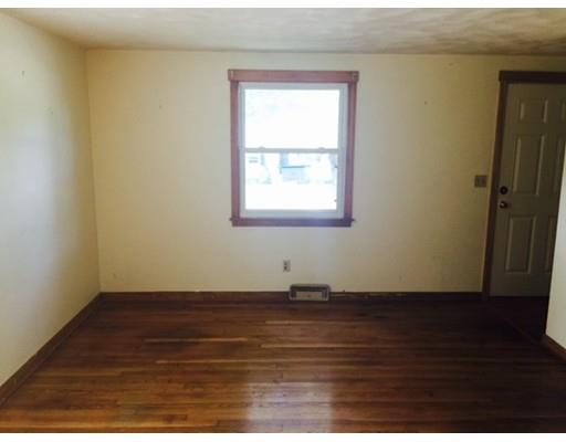 149 Louis Rd, Springfield, MA 01118 photo 5