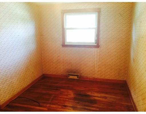 149 Louis Rd, Springfield, MA 01118 photo 8