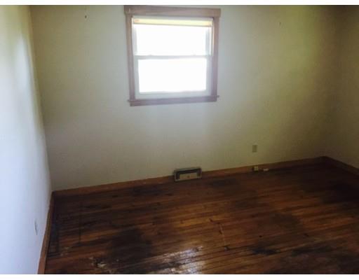 149 Louis Rd, Springfield, MA 01118 photo 12