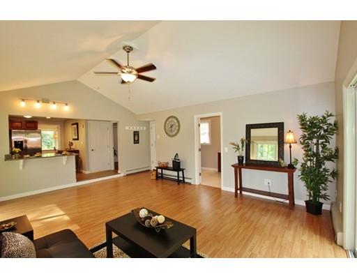 239 E Main St, Westborough, MA 01581 photo 2