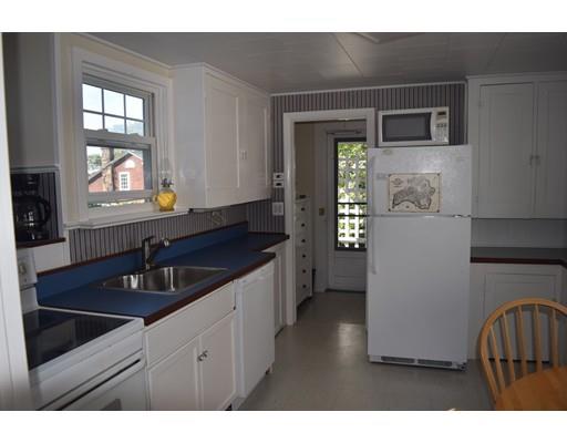 15 Third St, Wareham, MA 02571 photo 4