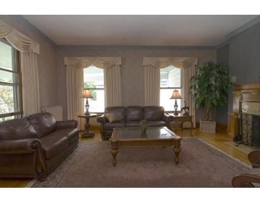 29 Germain St, Worcester, MA 01602 photo 3