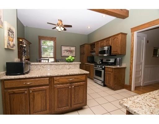 29 Germain St, Worcester, MA 01602 photo 13