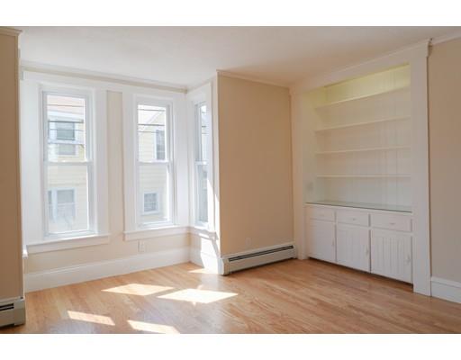 12 Wayne Ave, Lynn, MA 01902 photo 9