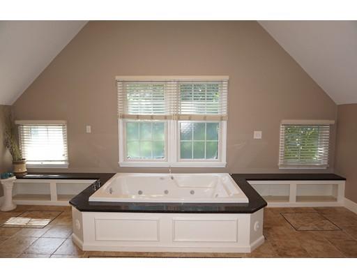 84 Spring St, Wakefield, MA 01880 photo 25