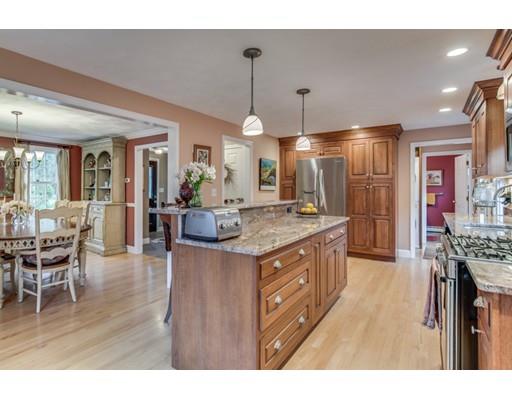 492 Summer Ave, Reading, MA 01867 photo 9