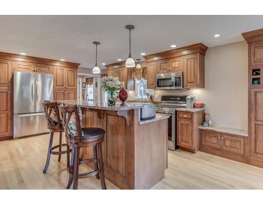492 Summer Ave, Reading, MA 01867 photo 10