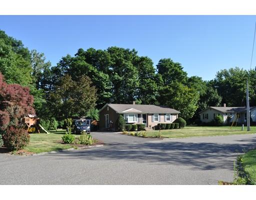 82 Borys Cir, Chicopee, MA 01013 photo 2