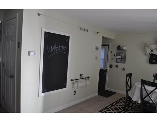 82 Borys Cir, Chicopee, MA 01013 photo 8