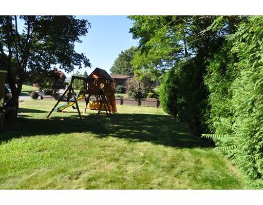 82 Borys Cir, Chicopee, MA 01013 photo 4