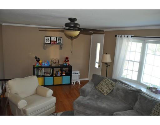 82 Borys Cir, Chicopee, MA 01013 photo 6