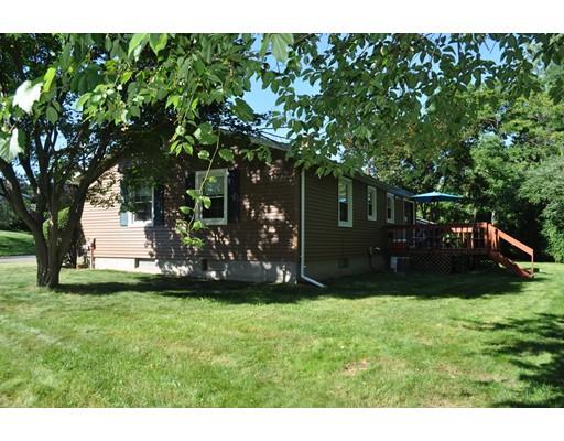 82 Borys Cir, Chicopee, MA 01013 photo 3