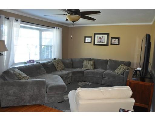 82 Borys Cir, Chicopee, MA 01013 photo 5