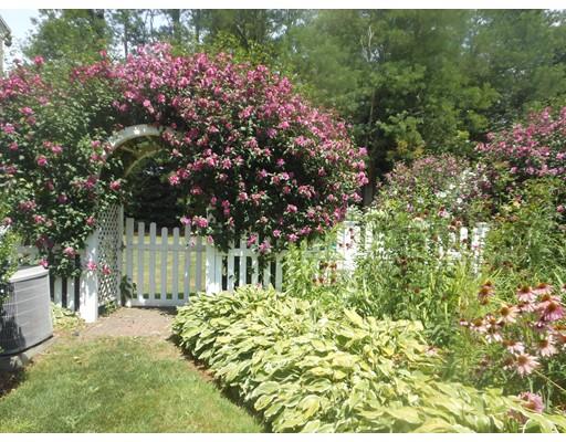 29 Richards Rd, Reading, MA 01867 photo 3