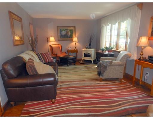 29 Richards Rd, Reading, MA 01867 photo 7