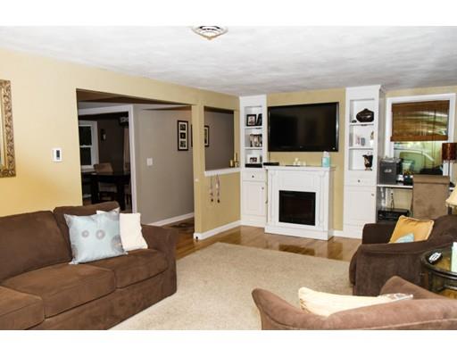 7 Farmers Ln, West Wareham, MA 02576 photo 4