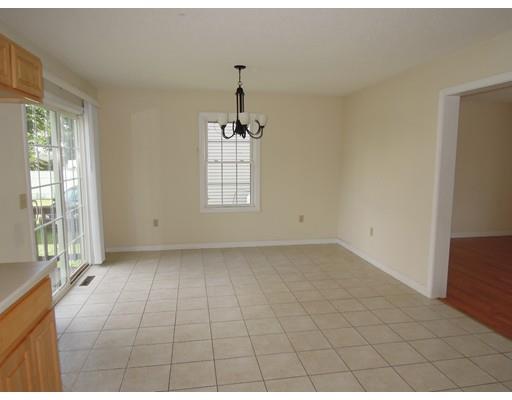 20 Paramount St, Springfield, MA 01104 photo 8