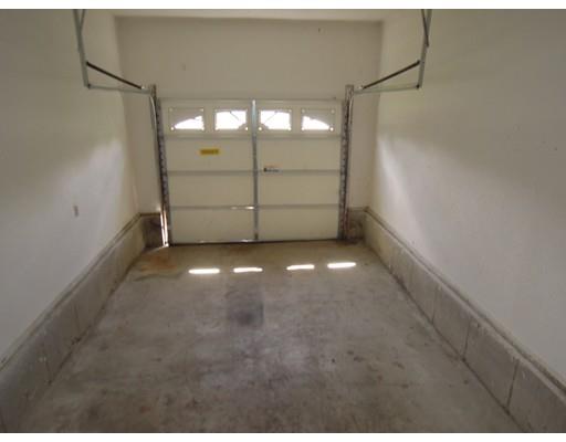 20 Paramount St, Springfield, MA 01104 photo 9