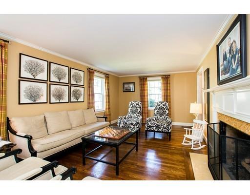 14 Holland St, Needham, MA 02492 photo 3