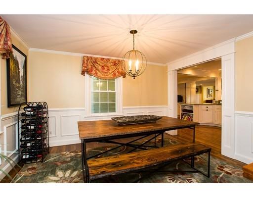 14 Holland St, Needham, MA 02492 photo 4