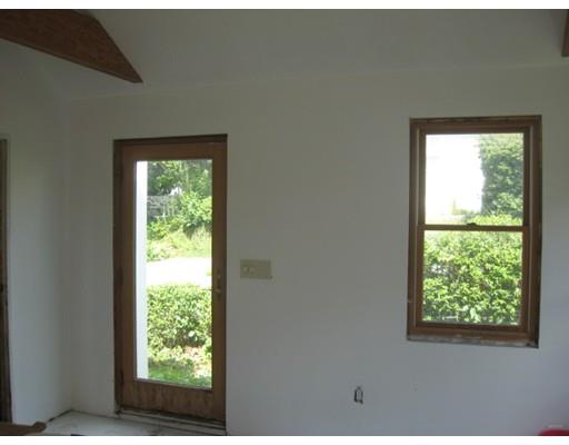 5 Springfield St, Gloucester, MA 01930 photo 8