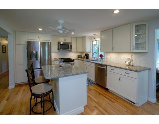 6 Robin Ln, Mashpee, MA 02649 photo 5