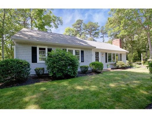 6 Robin Ln, Mashpee, MA 02649 photo 2