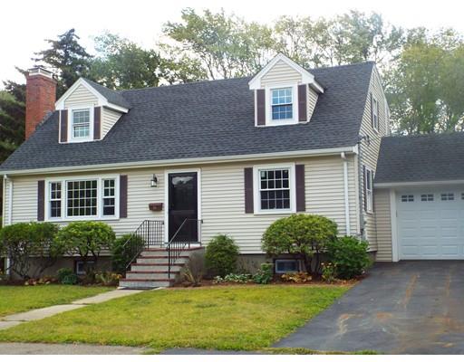 70 Scott Cir, Dedham, MA 02026 photo 1