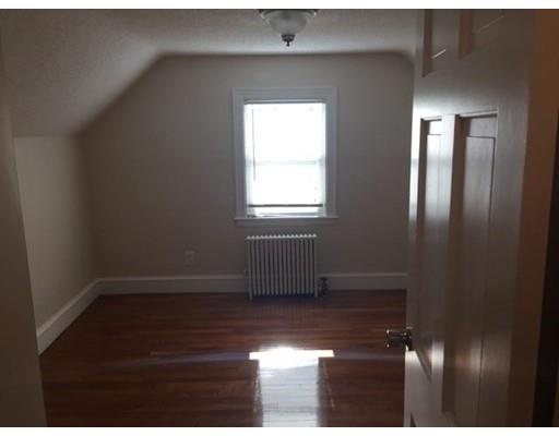 236 Laurelton St, Springfield, MA 01109 photo 10