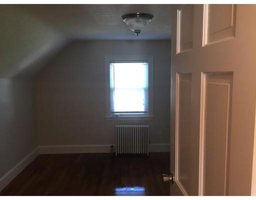 236 Laurelton St, Springfield, MA 01109 photo 11