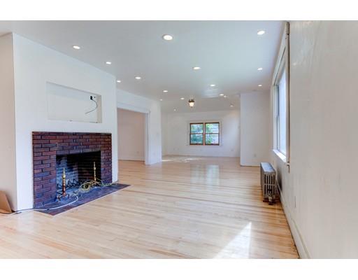 27 Klebart Ave, Webster, MA 01570 photo 4