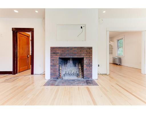 27 Klebart Ave, Webster, MA 01570 photo 2