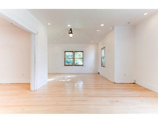 27 Klebart Ave, Webster, MA 01570 photo 10