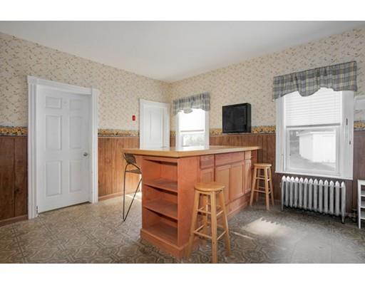 16 Ludlow St, Worcester, MA 01603 photo 8