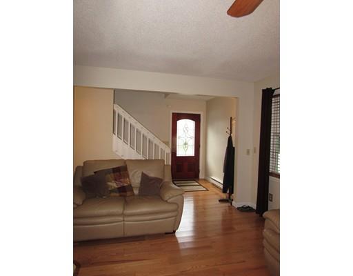 65 Bruce St, Springfield, MA 01119 photo 12