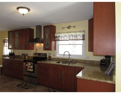 65 Bruce St, Springfield, MA 01119 photo 17