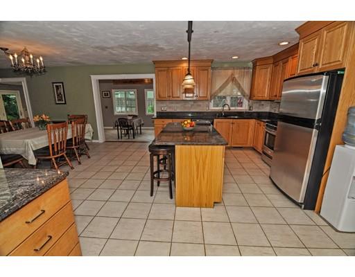 7 Azalea Cir, Dedham, MA 02026 photo 9