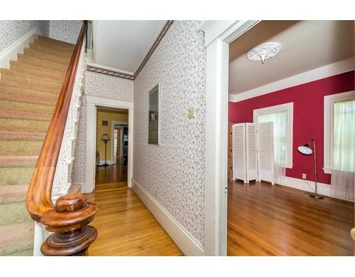 65 Temple St, Reading, MA 01867 photo 5