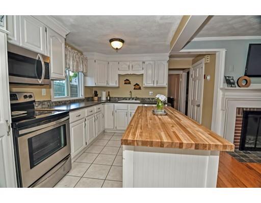 51 Bond St, Reading, MA 01867 photo 12