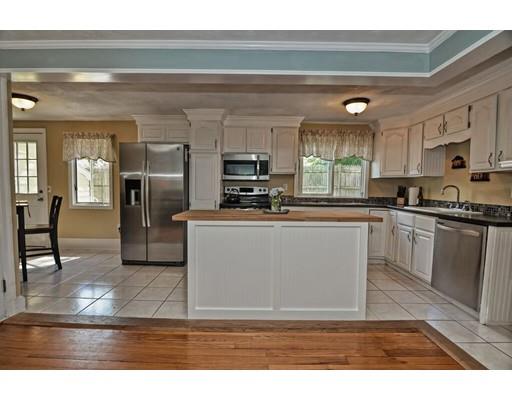 51 Bond St, Reading, MA 01867 photo 15