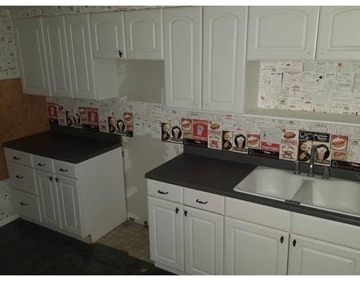 100 Standish St, Worcester, MA 01604 photo 4
