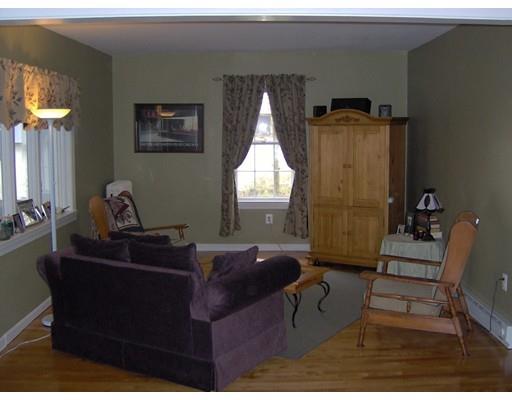 35 Clearview Ave, Worcester, MA 01605 photo 11