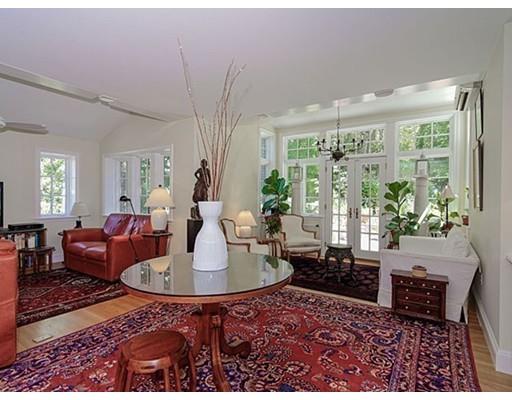 416 Clinton Rd, Brookline, MA 02445 photo 15