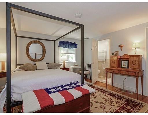 416 Clinton Rd, Brookline, MA 02445 photo 20