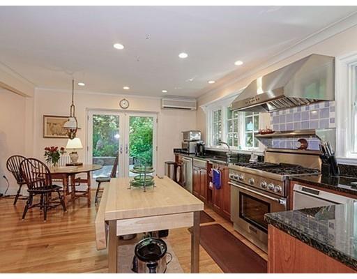 416 Clinton Rd, Brookline, MA 02445 photo 8