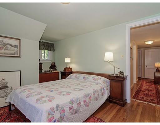 416 Clinton Rd, Brookline, MA 02445 photo 23