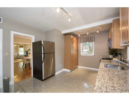 200 Freeman St #2, Brookline, MA 02446 photo 7