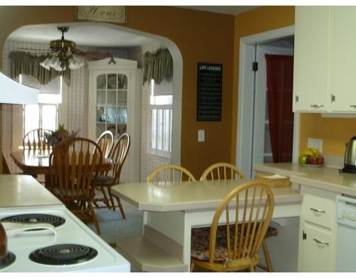 121 Malden St, Worcester, MA 01606 photo 3